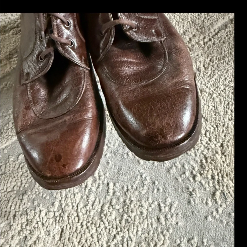 NEIMAN MARCUS brown lace up ankle boots leather made in Italy 9.5